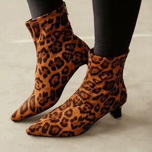 Leopard Print Heels Womens Size 40 Pointed Toe Back Zipper Brown Black